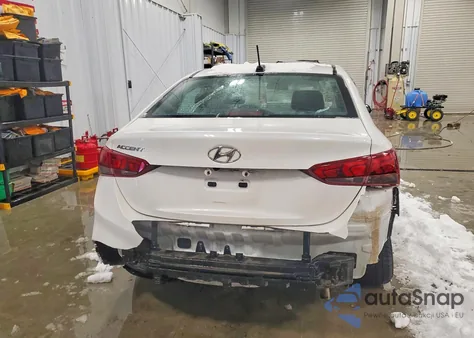 2022 Hyundai Accent Sel z USA, uszkodzony, nr VIN 3KPC24A63NE188075